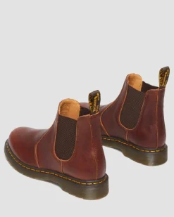 2976 Ambassador Leather Chelsea Boots in Cashew