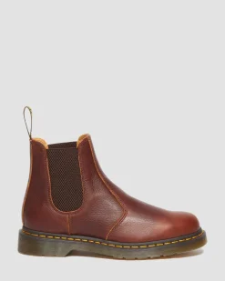 2976 Ambassador Leather Chelsea Boots in Cashew