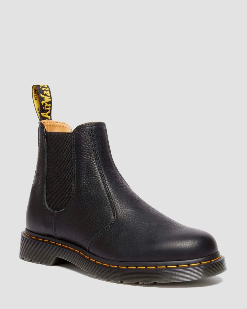 2976 Ambassador Leather Chelsea Boots in Black