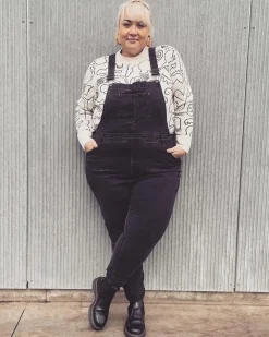2976 Bex Smooth Leather Chelsea Boots in Black