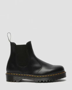 2976 Bex Smooth Leather Chelsea Boots in Black