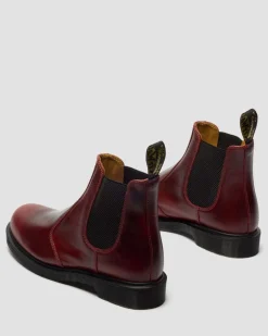2976 Classic Calf Leather Chelsea Boots in Burgundy