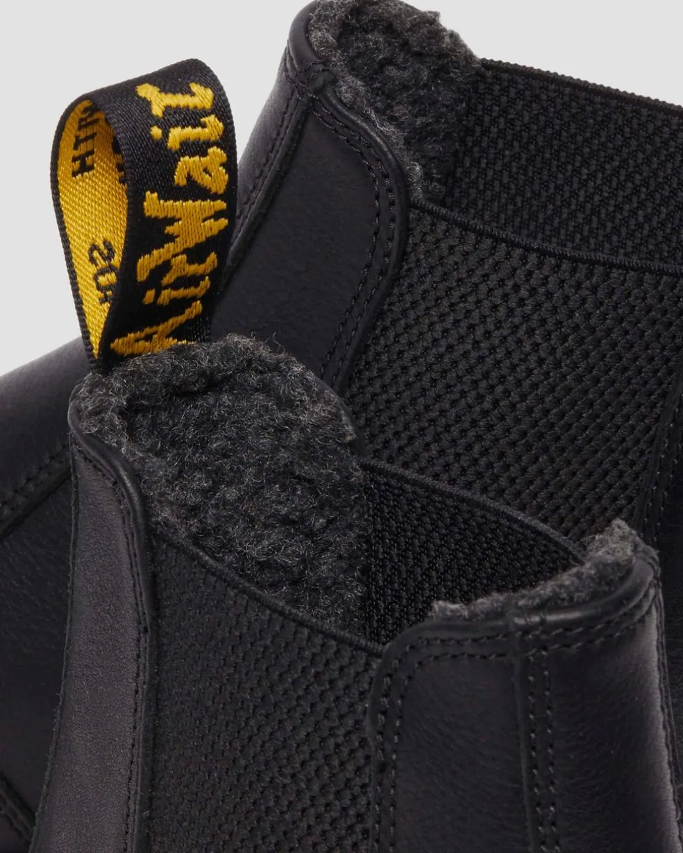 2976 Grizzly Fleece Lined Chelsea Boots in Black