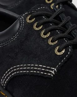 8053 in Black