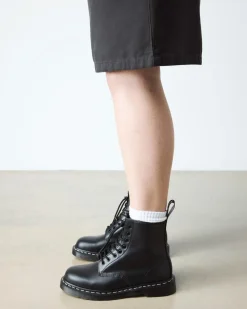 1460 in Black