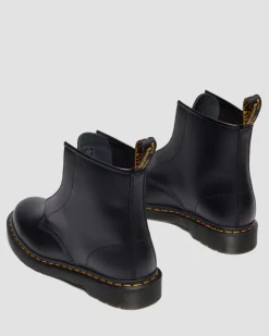 1460 LACELESS in Black
