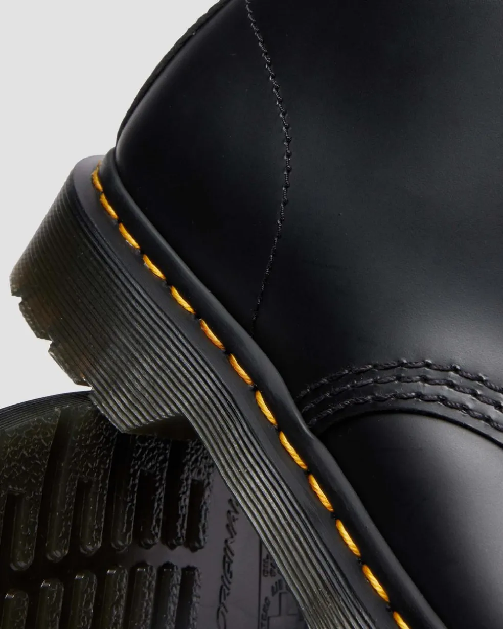 1460 LACELESS in Black