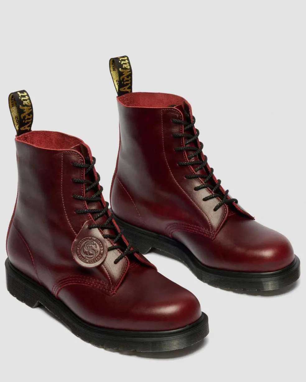 1460 Made In England Classic Calf Leather Boots in Burgundy