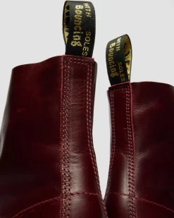 1460 Made In England Classic Calf Leather Boots in Burgundy