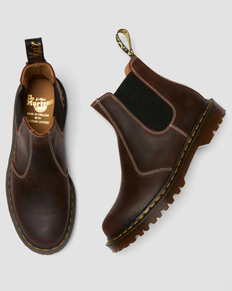 2976 Made in England Wax Commander Chelsea Boots in Brown