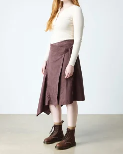 1460 Pascal Flower Grizzly Leather Boots in Dark Brown