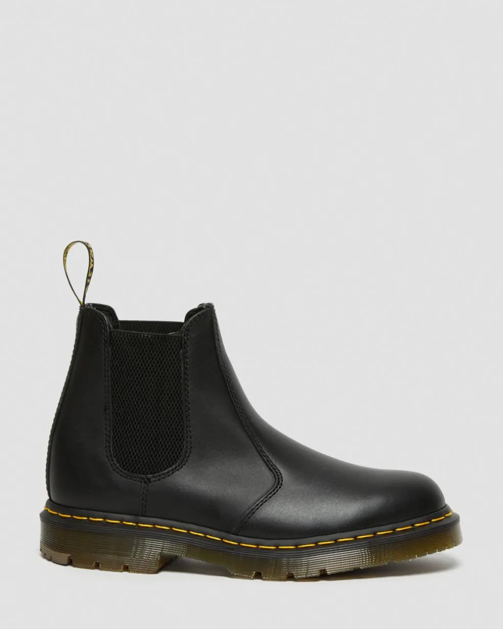 2976 Slip Resistant Leather Chelsea Boots in Black