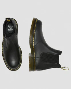 2976 Slip Resistant Leather Chelsea Boots in Black