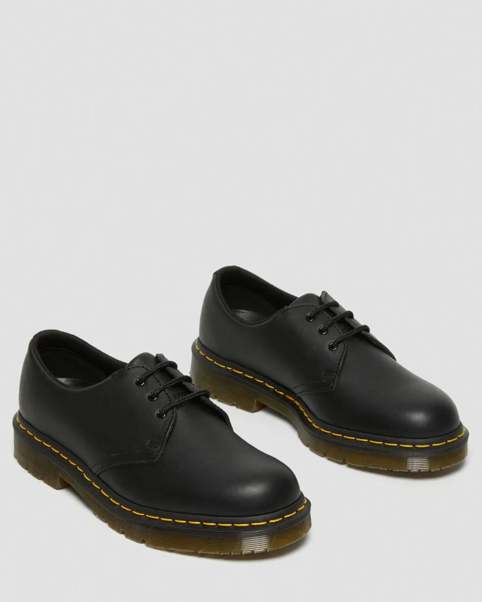 1461 Slip Resistant Leather Oxford Shoes in Black