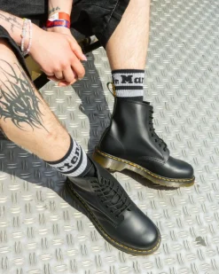 1460 Smooth Leather Lace Up Boots in Black