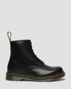 1460 Smooth Leather Lace Up Boots in Black