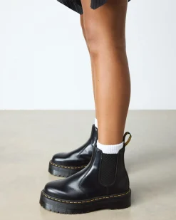 2976 Smooth Leather Platform Chelsea Boots in Black