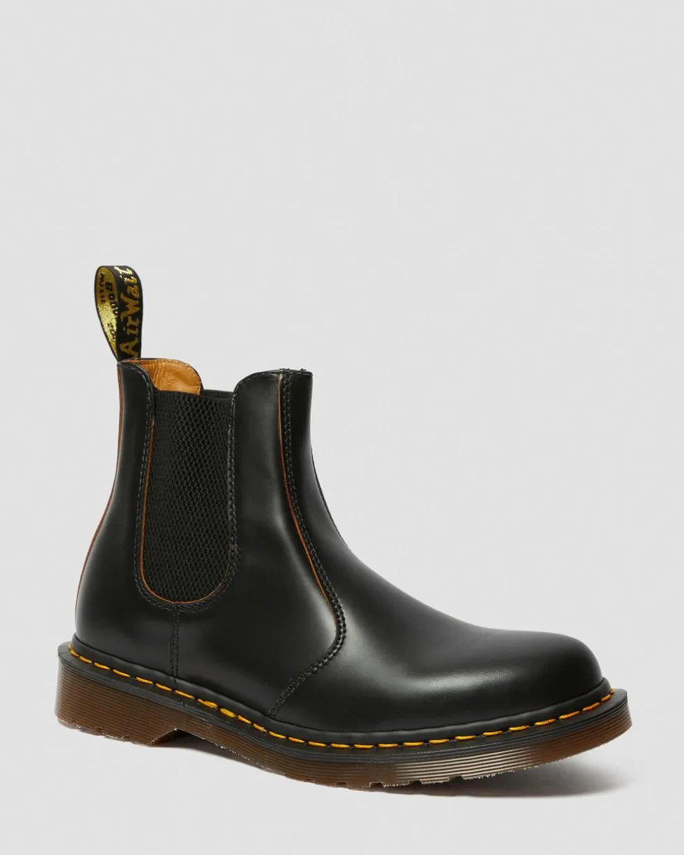 2976 Vintage Made In England Chelsea Boots in Black