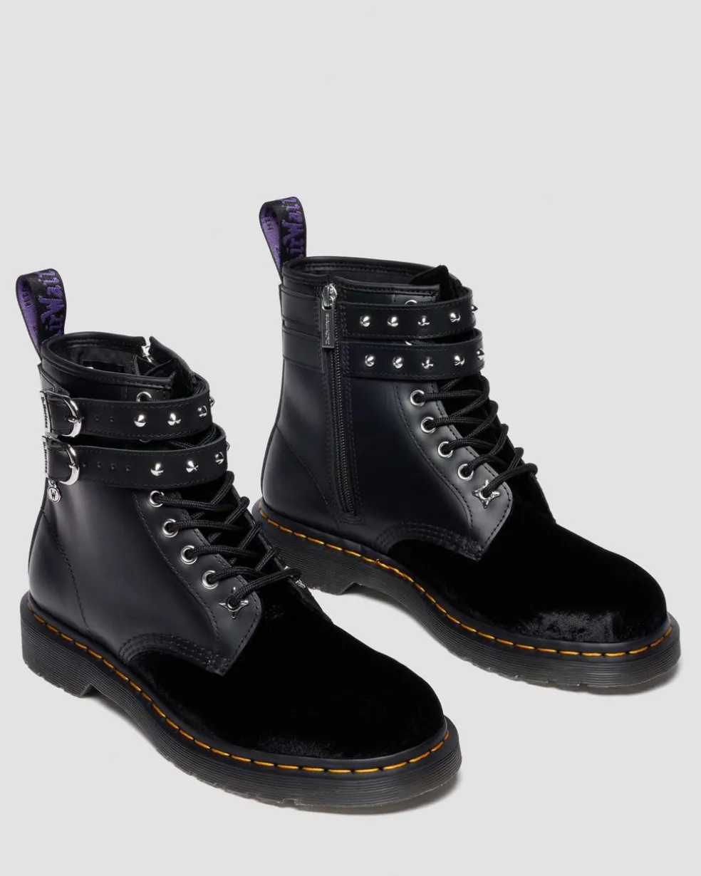 1460 Wednesday Boots in Black
