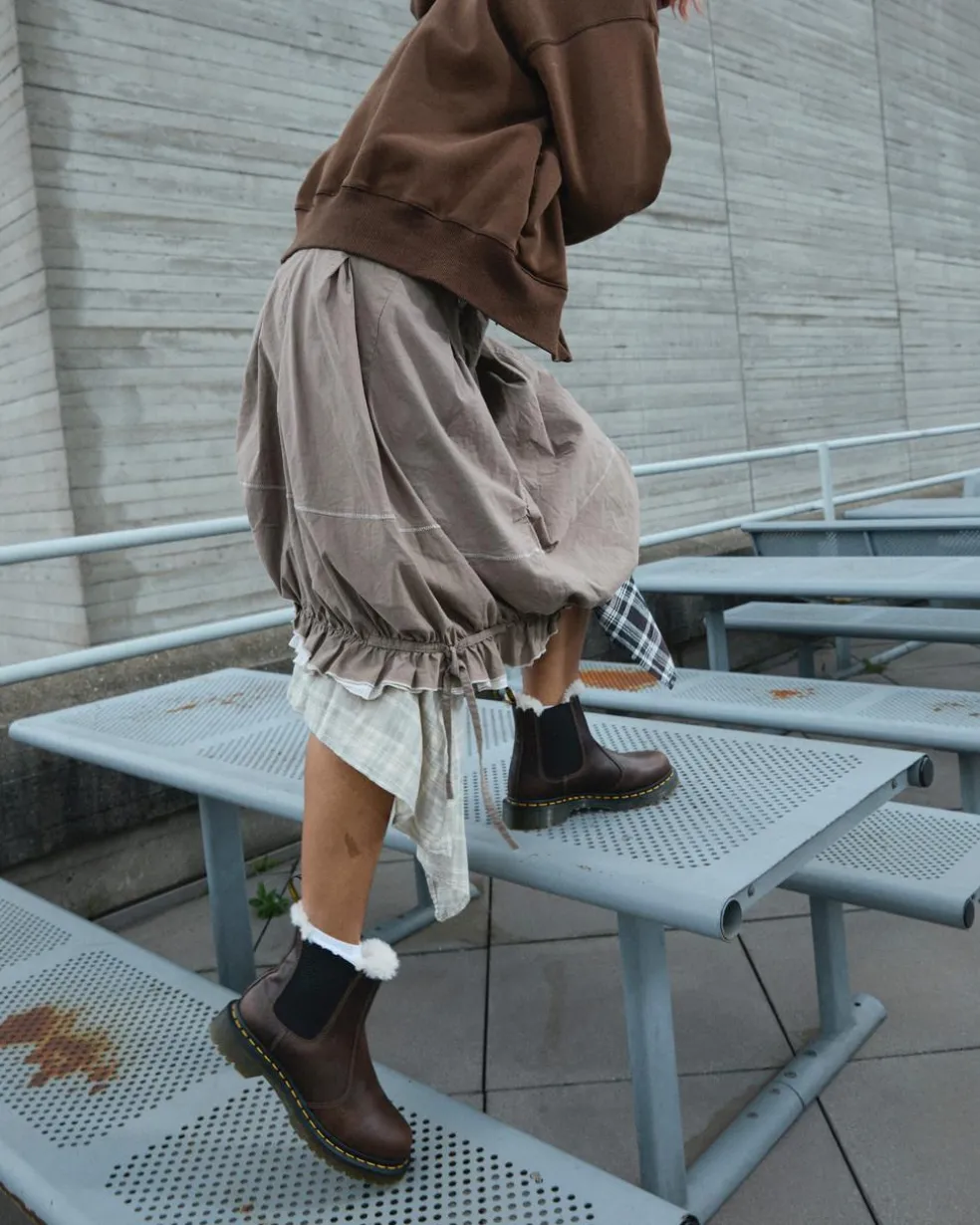 2976 Women's Faux Fur Lined Chelsea Boots in Khaki