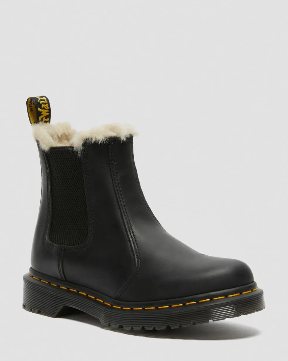2976 Women's Faux Fur Lined Chelsea Boots in Black