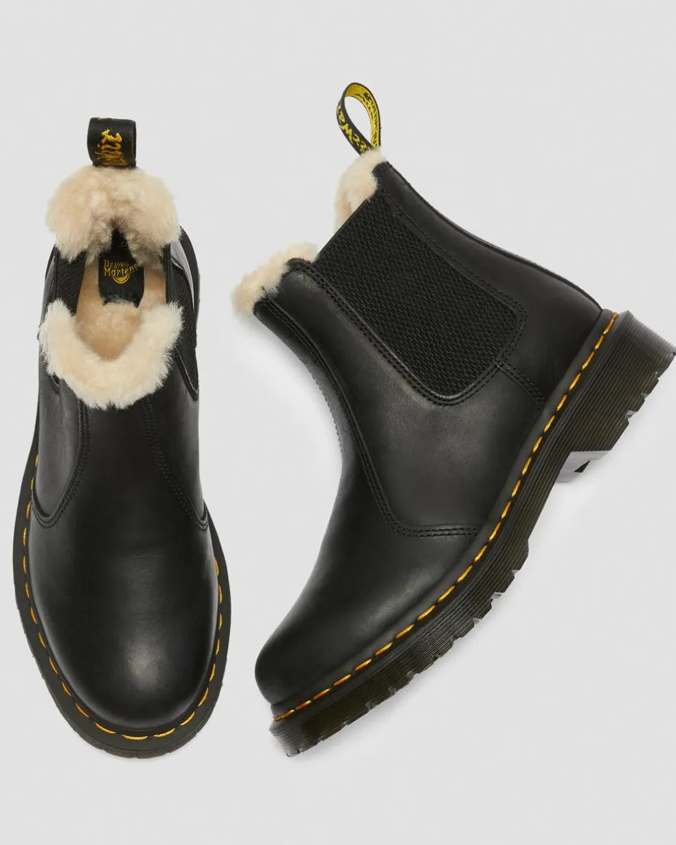 2976 Women's Faux Fur Lined Chelsea Boots in Black