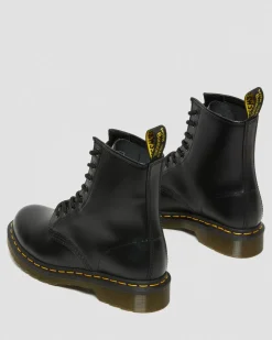 1460 Women's Smooth Leather Lace Up Boots in Black