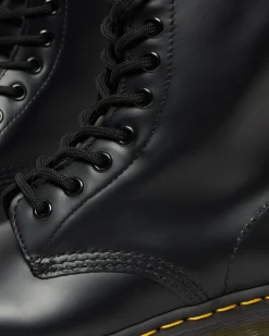 1460 Women's Smooth Leather Lace Up Boots in Black