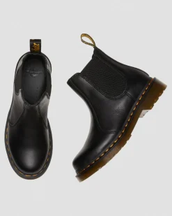 2976 Women's Virginia Leather Chelsea Boots in Black