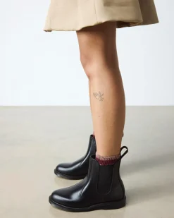 Flora Smooth Chelsea Boots in Black